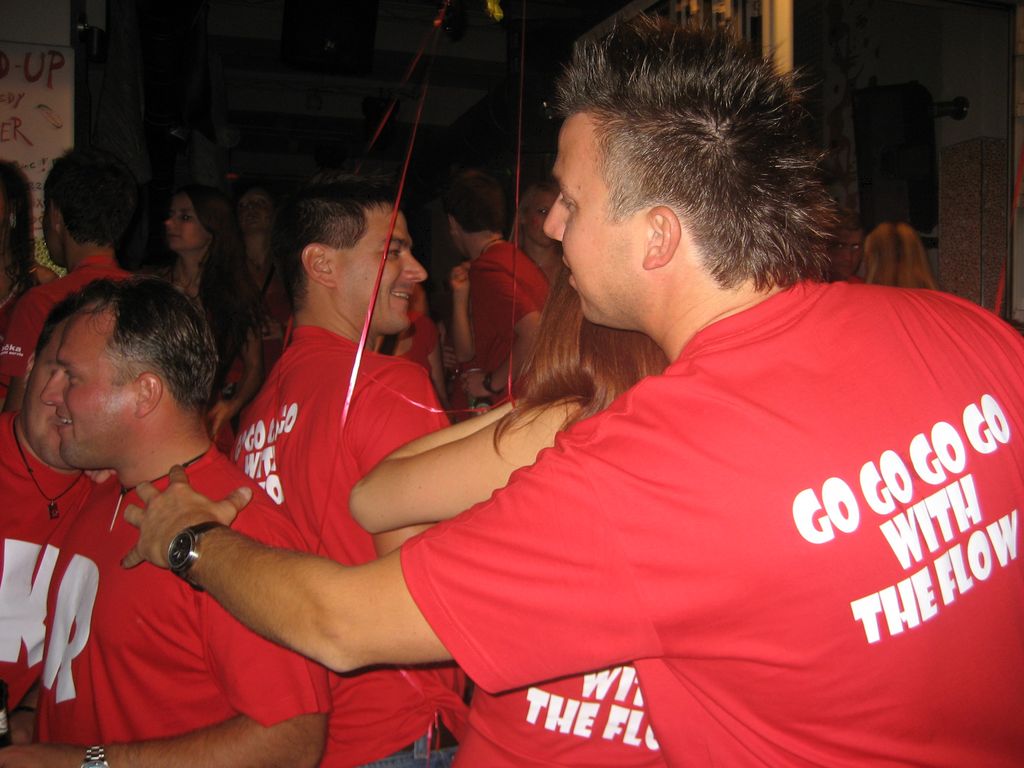 i/Kranj/Absolvent08/04-RedLoveParty/absolvent 1609.jpg